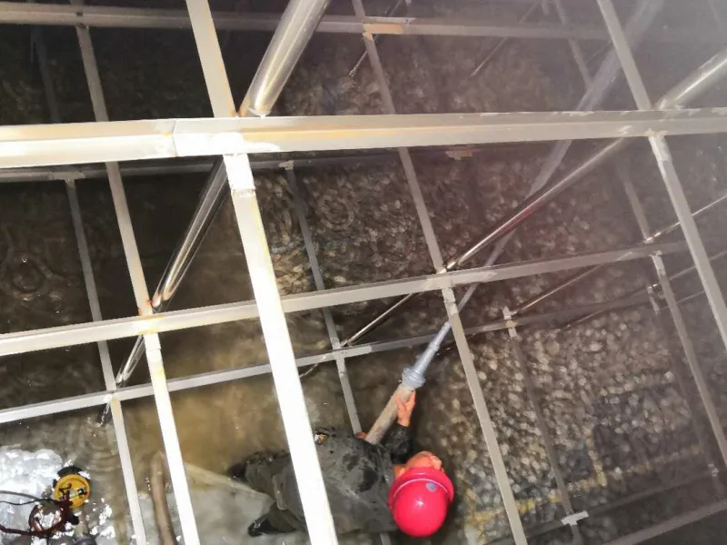 如何协调高层小区水箱清洗时的停水时间？