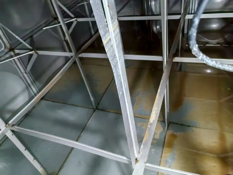 为何生活水箱清洗后水质浑浊？原因分析与处理措施